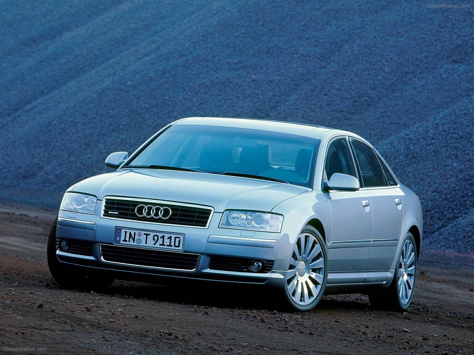 Audi A8 (2004)